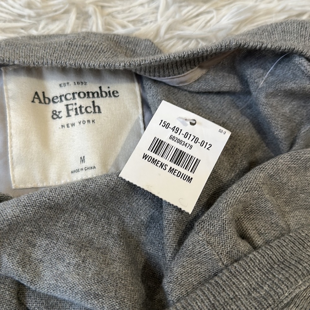 Abercrombie & Fitch Cardigan - Picture 7 of 7